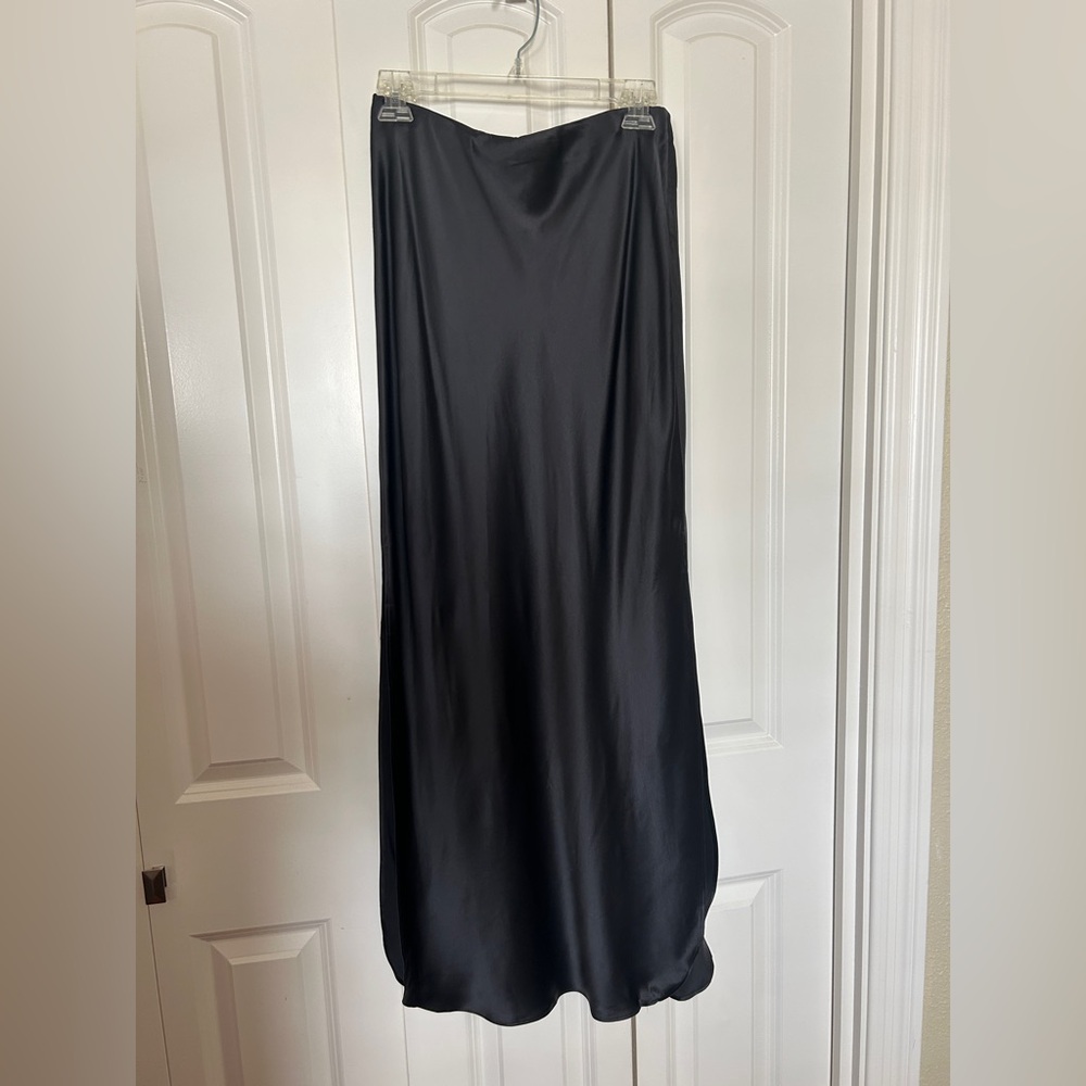 Black Banana Republic silk maxi skirt